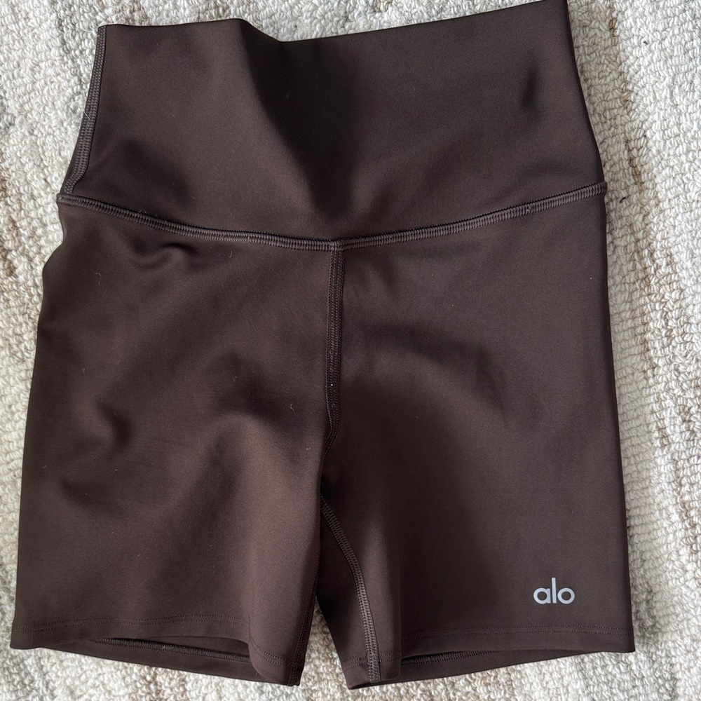 ALO Yoga Women's Chocolate Bike Shorts